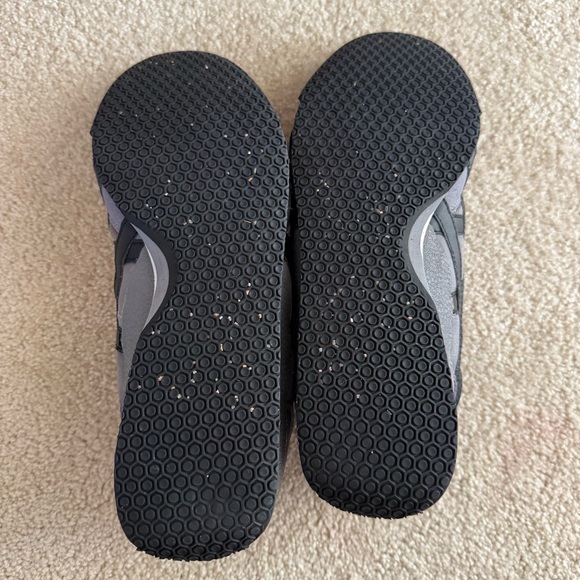 Asics Onitsuka Tiger Ultimate 81 Men's 11.5 Gray Athletic Shoes - Picture 4 of 6